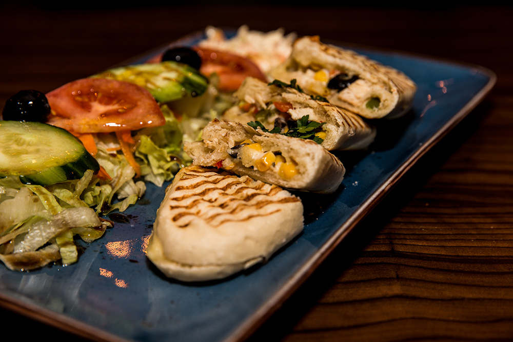Rabbit Hole Cafe halal menu — Sunday roast and brunch on Holloway Road, London N7